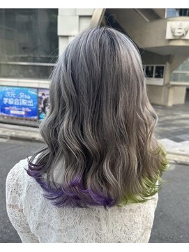 ガーデン ジングウマエ(GARDEN jingumae) グリーンとパープル×裾カラー