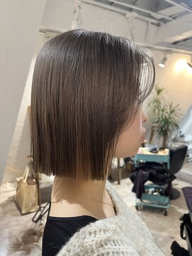 ロア インターナショナル 新宿店(LoA International) 切りっぱなしボブ/ハイトーン/ハイトーンボブ/ケアブリーチ