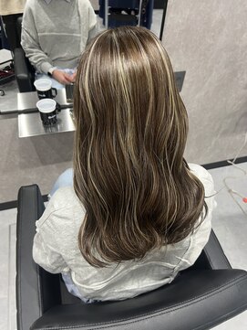 リル(RiLU) コントラストハイライト