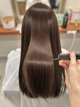 【moloco nook】髪質改善ストレート＆髪質改善トリートメントで艶髪＆ダメージレスなヘアカラー[神保町]