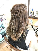 ロカット サロン(Roquat Salon)&nbsp;編み込みカジュアルハーフアップ 【ヘアセット  立川/立川南口】