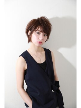 アバント(avant) ナチュラル　ショート