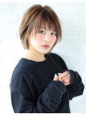 顔周りの毛束で小顔になるボブヘアスタイル