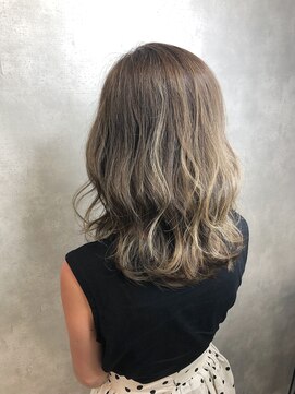 ユニバーストーキョー 池袋西口店(universe tokyo) 【universe tokyo池袋】イルミナカラー/TOKIOトリートメント