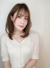 明るいカラーもダメージ最小限の髪質、髪型に合わせて、こだわりのデザインカラーを提案【グレイカラー】