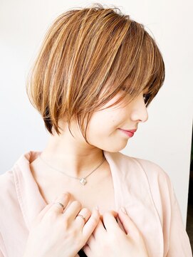 オートゥール(hair room Auteur) 20代30代40代ハイライトハンサムショート前下がり小顔