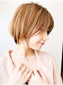 20代30代40代ハイライトハンサムショート前下がり小顔