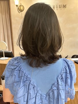 ビュートリアム265(BEAUTRIUM 265) ミディアム/くびれレイヤー/レイヤーカット/顔周りカット/銀座