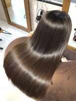 スリー(THREE)&nbsp;髪質改善トリートメント  縮毛矯正　髪質改善ストレート　酸性