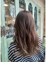 クララデアンシュシュ(Kurara de UN CHOU CHOU)&nbsp;グレージュカラー