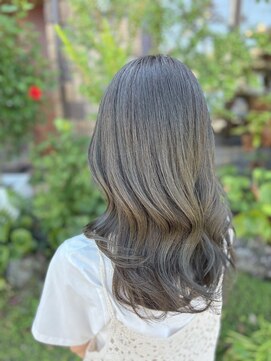 美容室 ルチア ハワイ(Luccica HAWAII) 【luccicaＨＡＷＡＩＩ/森麻乃】グレージュカラー