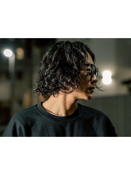 丁寧なカウンセリングで髪質と骨格に似合わせたパーマで簡単スタイリングで再現性の高いスタイル。