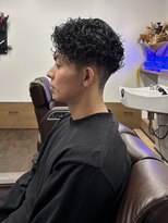 バタクラン(BATACLAN) センターパート/カーリーパーマ/メンズ/眉毛/メンズカット