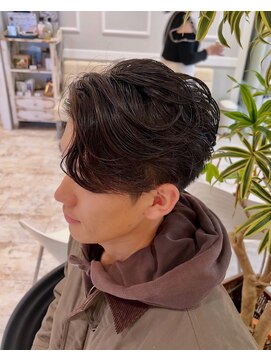 キャパ(CAPA) 色気ニュアンスパーマ×大人メンズ