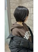 ショートボブ
