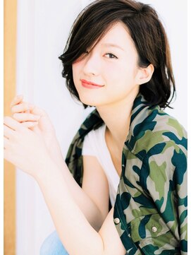 イーネ(e ne) ヌーディーベージュ×大人ボブ