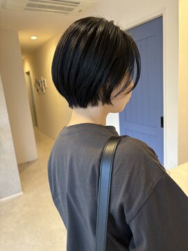 フィーラ(Feela) ショートボブ