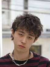 オーバル ジングウマエ(OVARL jingumae) シャドウパーマベリーショートフェザーパーマ