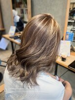 エーアイ 駒込店(Ai)&nbsp;柔らかな毛流れで魅せるセミロングレイヤー