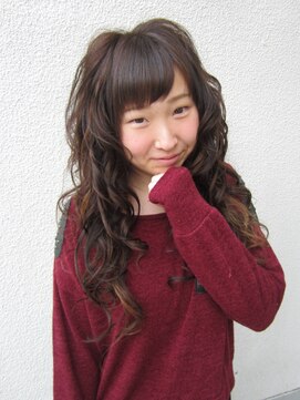 美容室イーナ(e na) ミディアムからロングに・・・（*^_^*）