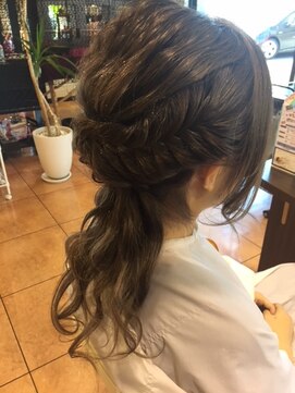 ヘアディレクション ビークス 上並榎店(HAIR DIRECTION BEECX) フィッシュボーン編み込み