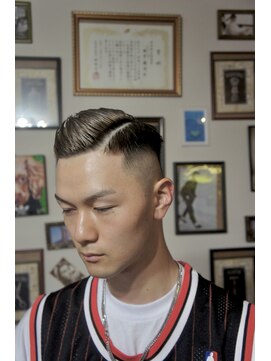 ヴェナ(VeNA) fade