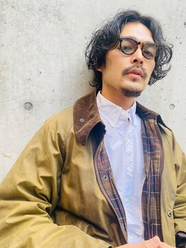 リベルテ(LIBERTE) ☆リベルテ銀座☆センターパート×癖毛風パーマ