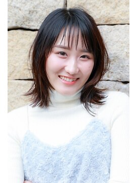 ハイファイブ ヘアーアンドフェイス(Hi FIVE hair&face) 外はね