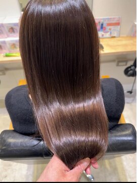 リタ(rita.) 林 直人 艶髪 ラベンダーベージュ×イルミナカラー