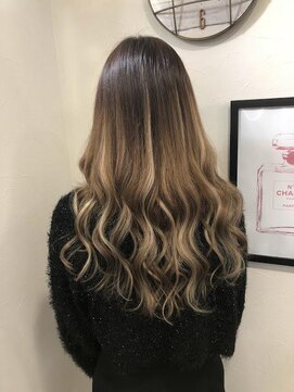 ニーナ ヴィジョン(NINA visioN) カット＋プルエクステ