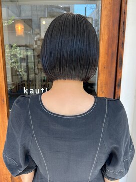 カウチ(Kauti) 伸ばしかけでも可愛い丸みショートボブ！