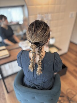 メゾンドミニョン(Maison de Mignon) 列席・パーティヘア