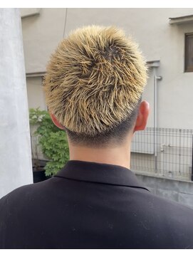 チクロ(ticro) 【チクロ】刈り上げショート/ローフェード