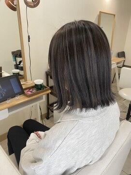 シャワ(CHAWA) コントラストハイライトボブ