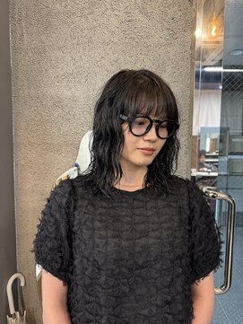 ペイププロドアイコン 博多(Peyp prod ICON) 黒髪ウェーブパーマ