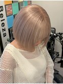 16803ブリーチダブルカラーミルクティーベージュミニマルボブ