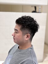 グラーツィェドゥーエ(GRAZIE due)&nbsp;オールバックパーマ/メンズパーマ/ベリーショート