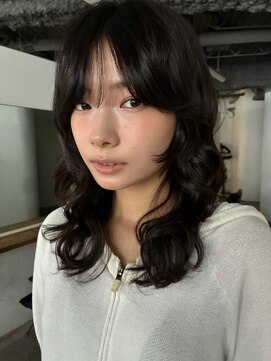 ナヌークカフラ(nanuk kafla) ミディアムレイヤー　ドライパーマ