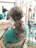 ロカット サロン(Roquat Salon)&nbsp;ローポニーロングアレンジ【ヘアアレンジ　立川/立川南/八王子】