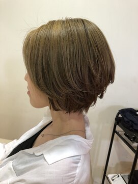アプシー 南が丘本店(apsee) ハイトーンショートボブ!