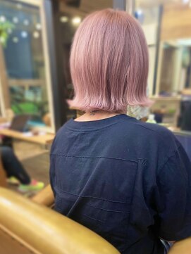 トルチェ(toRtue) きりっぱなしボブ ペールピンク 淡ピンク