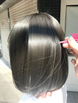 ネイヴィル(navile) オリーブベージュ