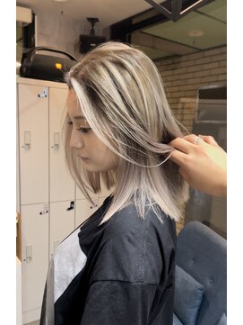 ラフ(LAFF) #黒髪#ボブルフ#ネビージュ#小顔#ワンレン