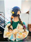 ☆散りばめられたお花がキュートなツインテールアレンジ☆