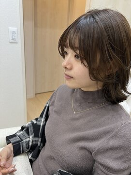 ヘンブ(HenB) 切りっぱなしボブ