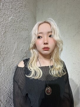 リアン(Lien) ホワイトブロンド