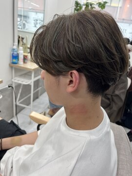 ミエルヘアーエスト 新宿店(mielhair est) センターパートハイライト【新宿】