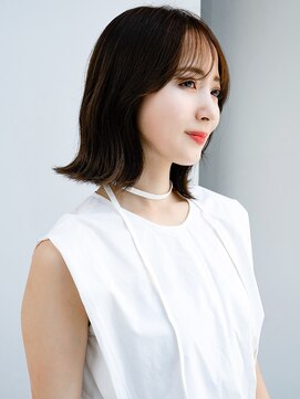 エインアンリー 表参道(AIN.ANLY.) ◯ぱっつん前髪流し前髪薄めバング短めバング顎ライン耳かけボブ