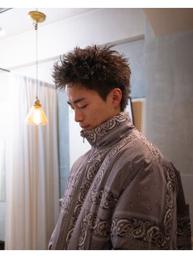 トゥ(TOE) スパイキーショート