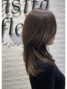 カシータ フロル 尾張旭店(Casita flor) 大人レディレイヤーカット